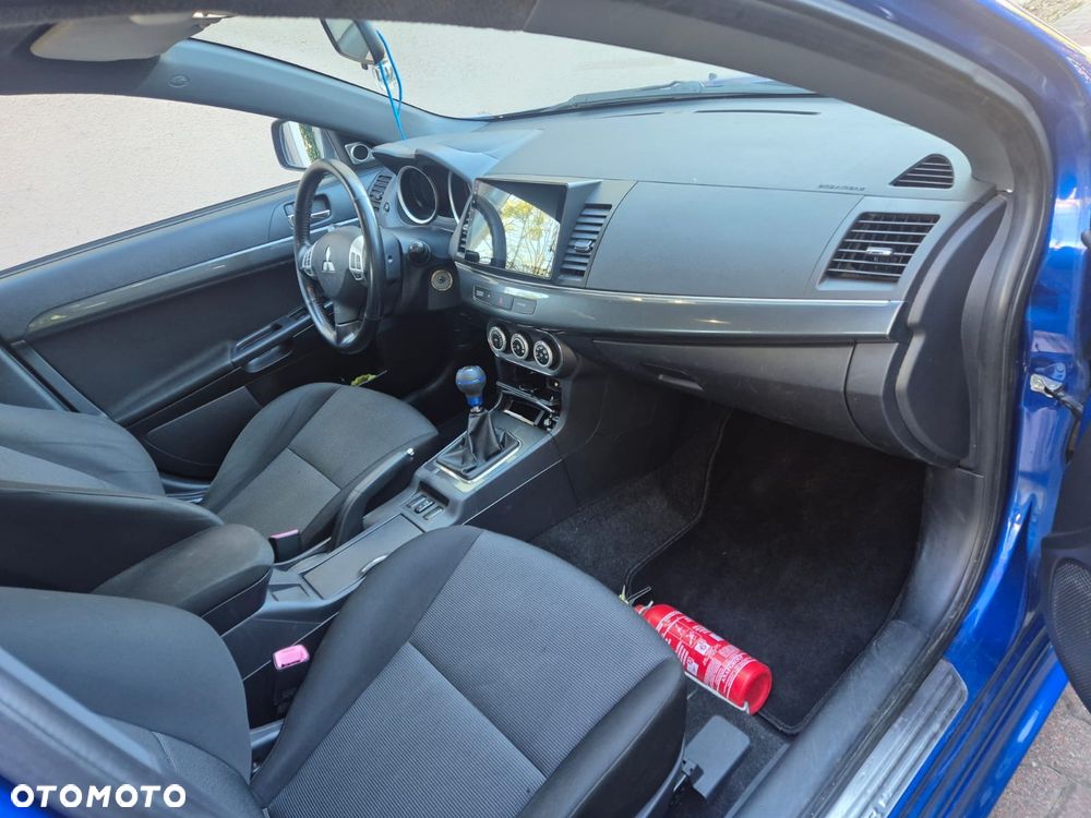 Mitsubishi Lancer 1.8 Intense - 12