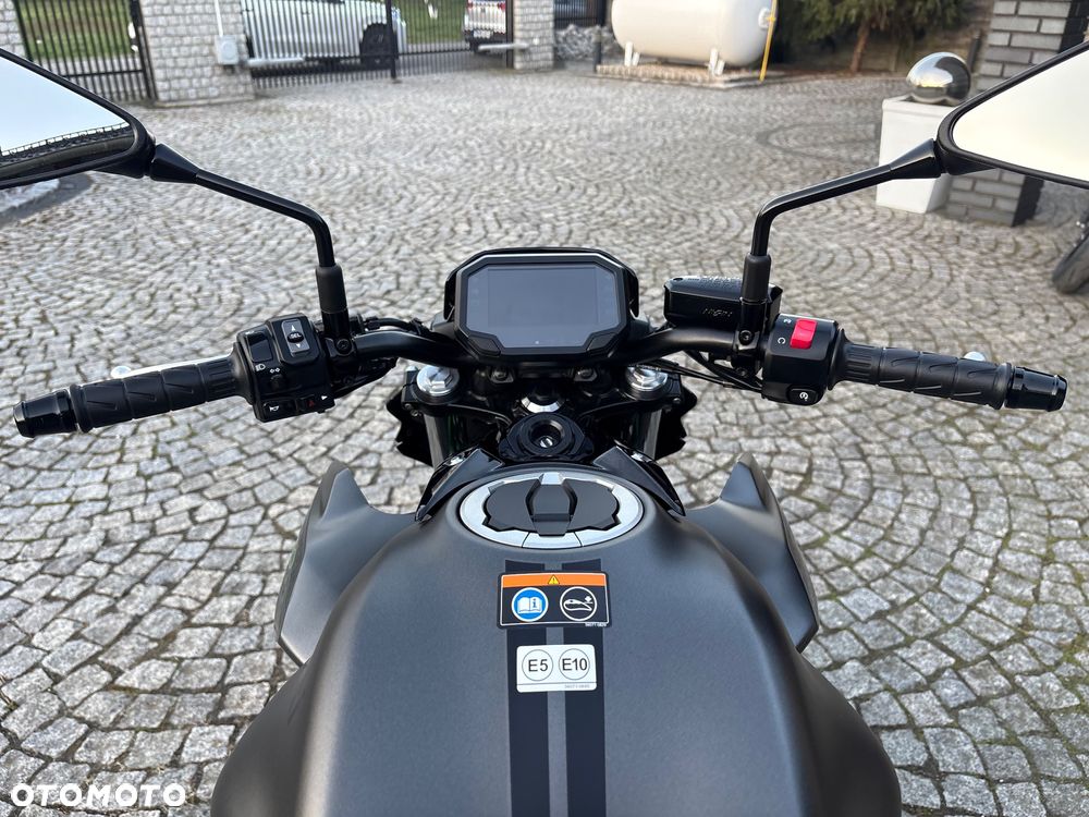 Kawasaki Z 650 - 15