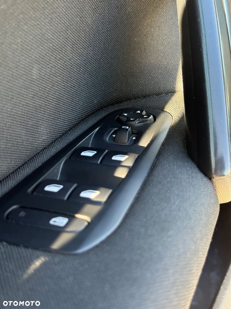 Peugeot 308 1.6 THP Active - 18