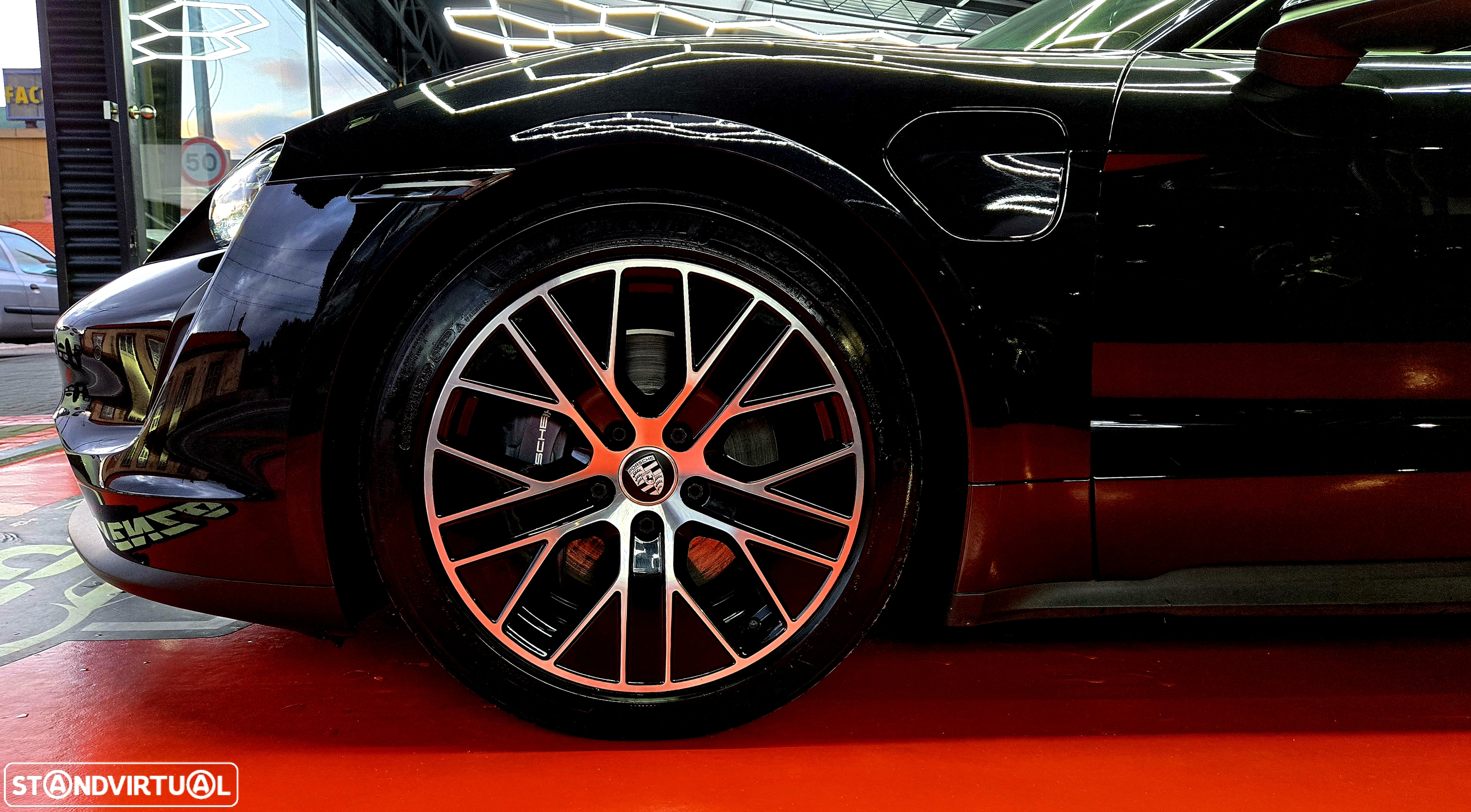 Porsche Taycan Sport Turismo Standard - 16