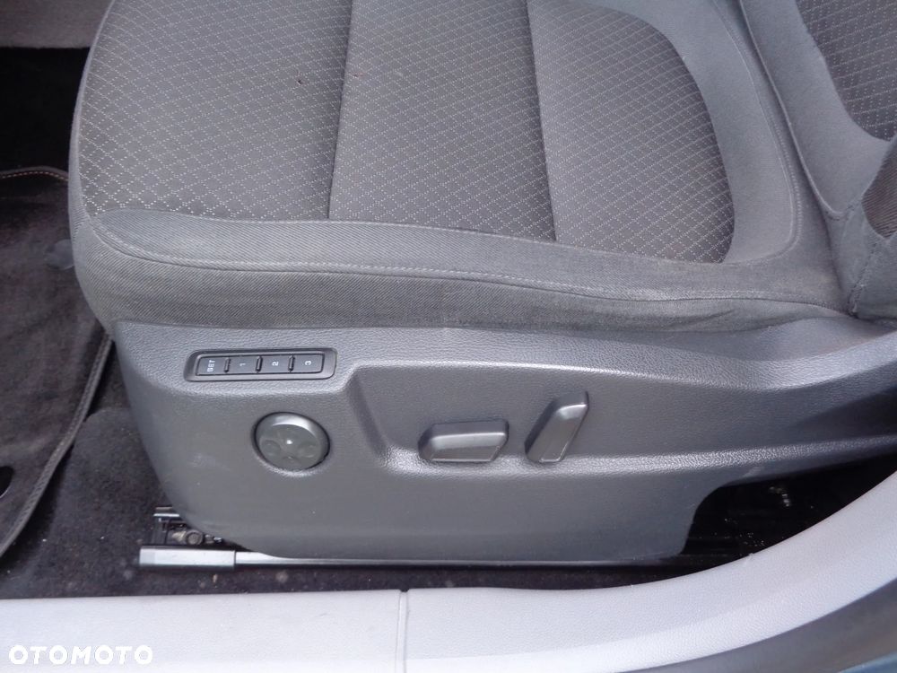 Skoda Superb 1.6 TDI Active - 25