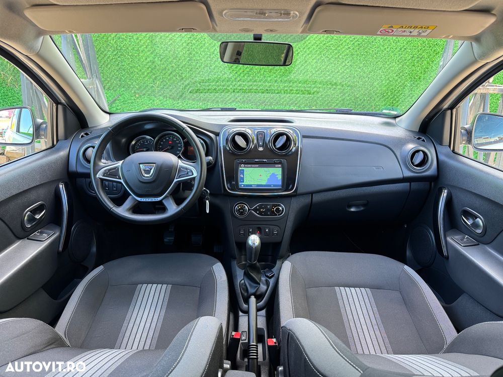 Dacia Sandero Stepway TCe 90 (S&S) Celebration - 9