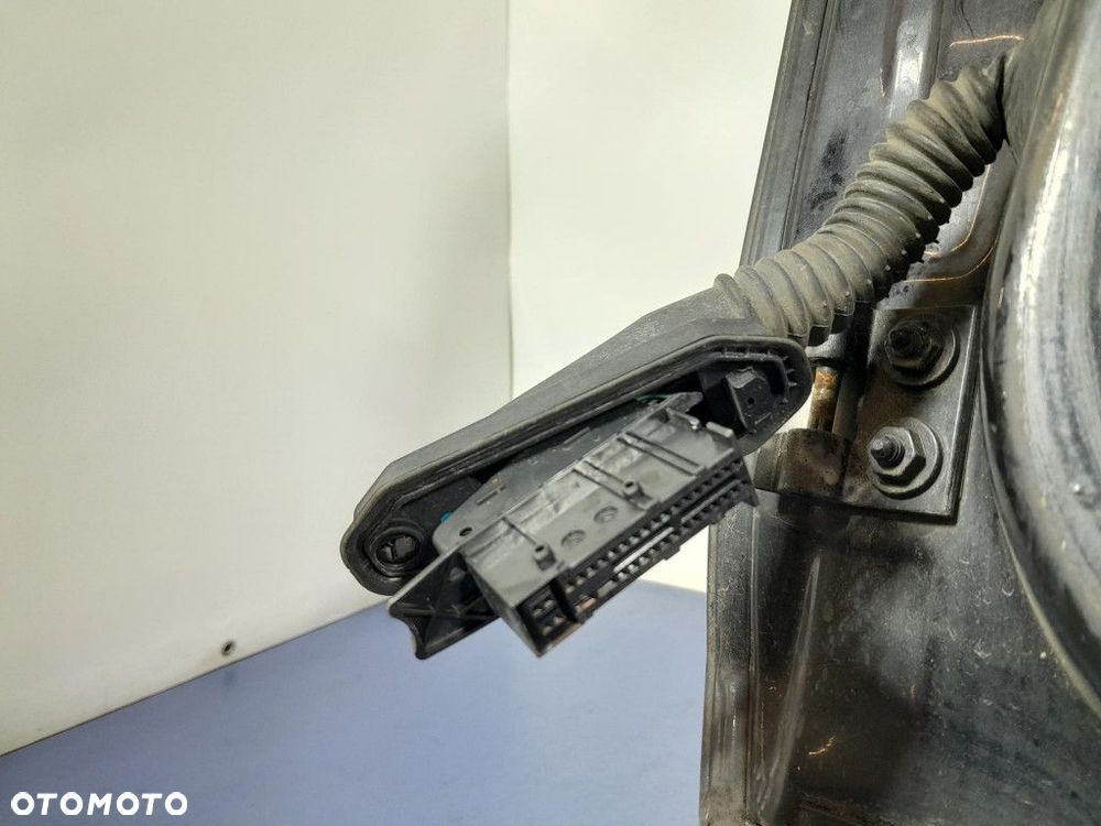 BMW 1 E87 LIFT DRZWI PRZÓD PRAWE 475 - 13