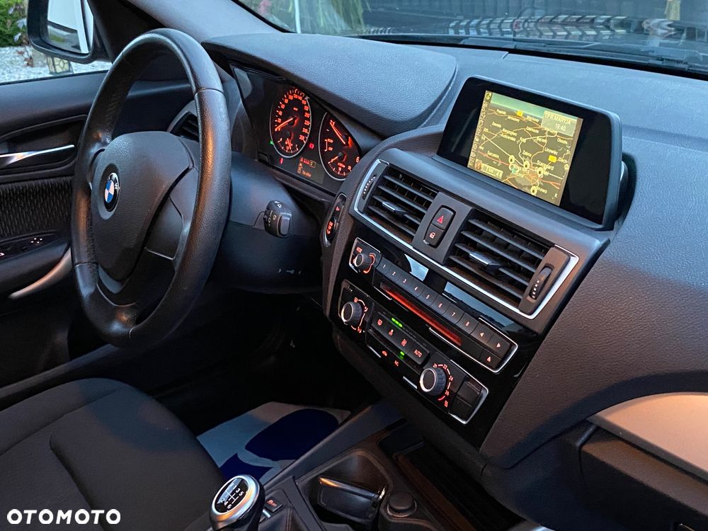 BMW Seria 1 116d EfficientDynamics Edition Sport Line - 17
