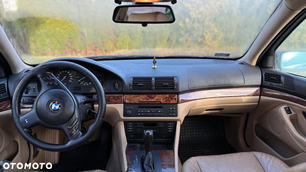BMW Seria 5 - 12