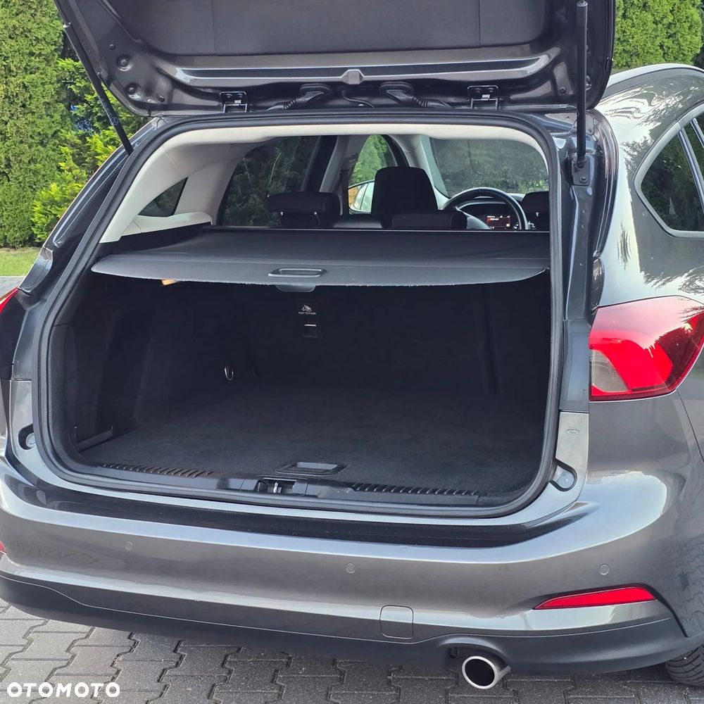 Ford Focus SW 1.0 EcoBoost Hybrid TITANIUM X - 20