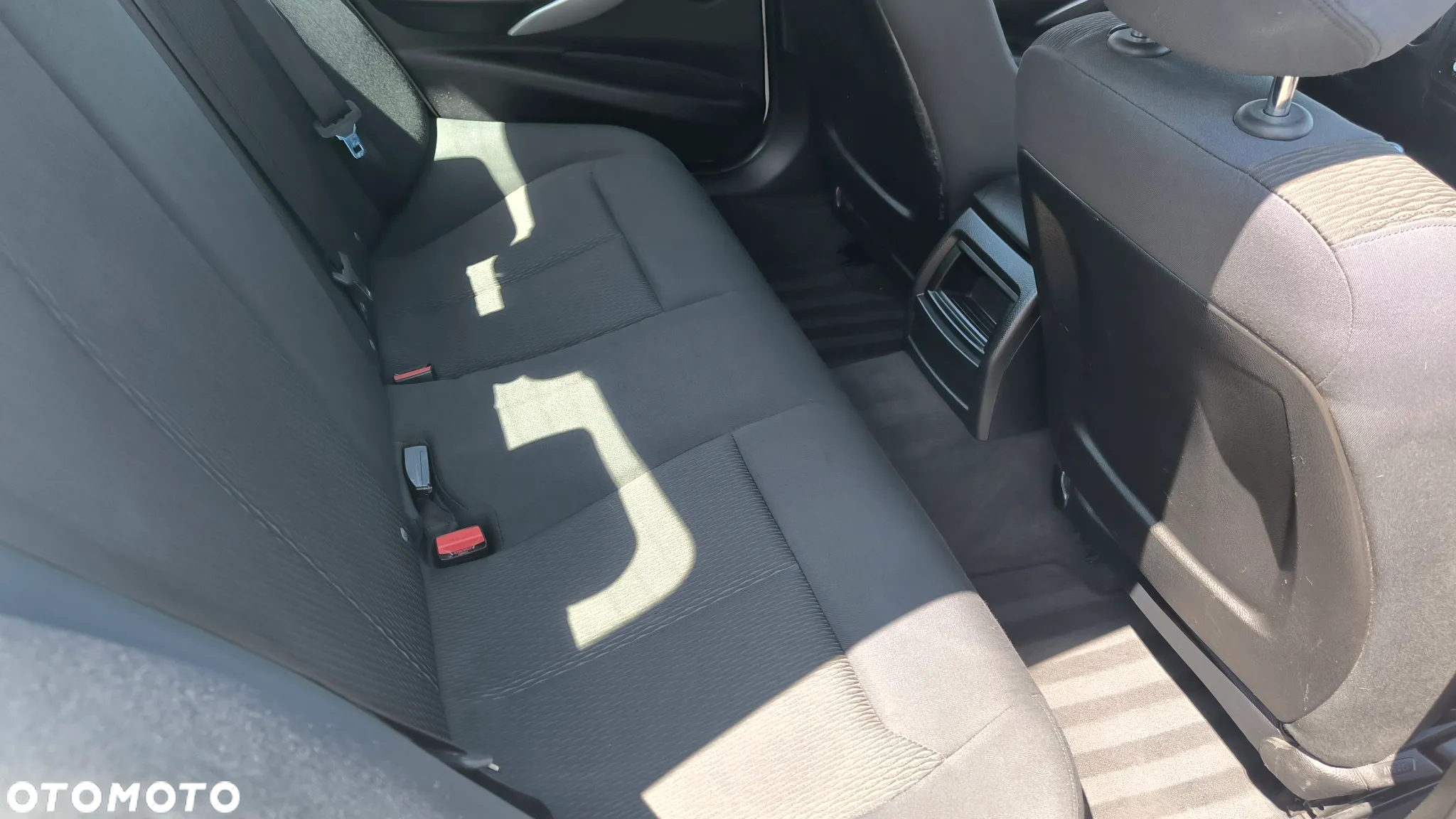 BMW Seria 3 320d - 12