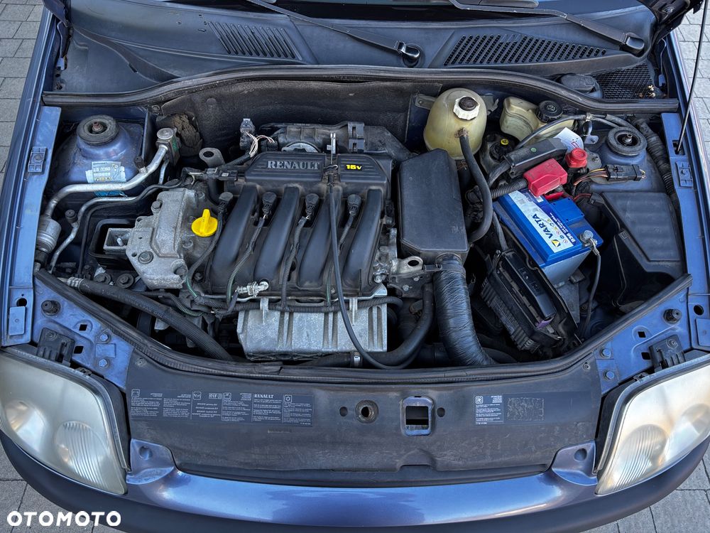 Renault Clio 1.4i RT 16V - 8
