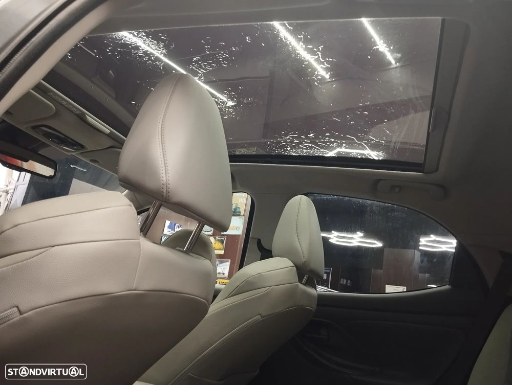 Toyota Yaris 1.5 HDF Luxury - 14