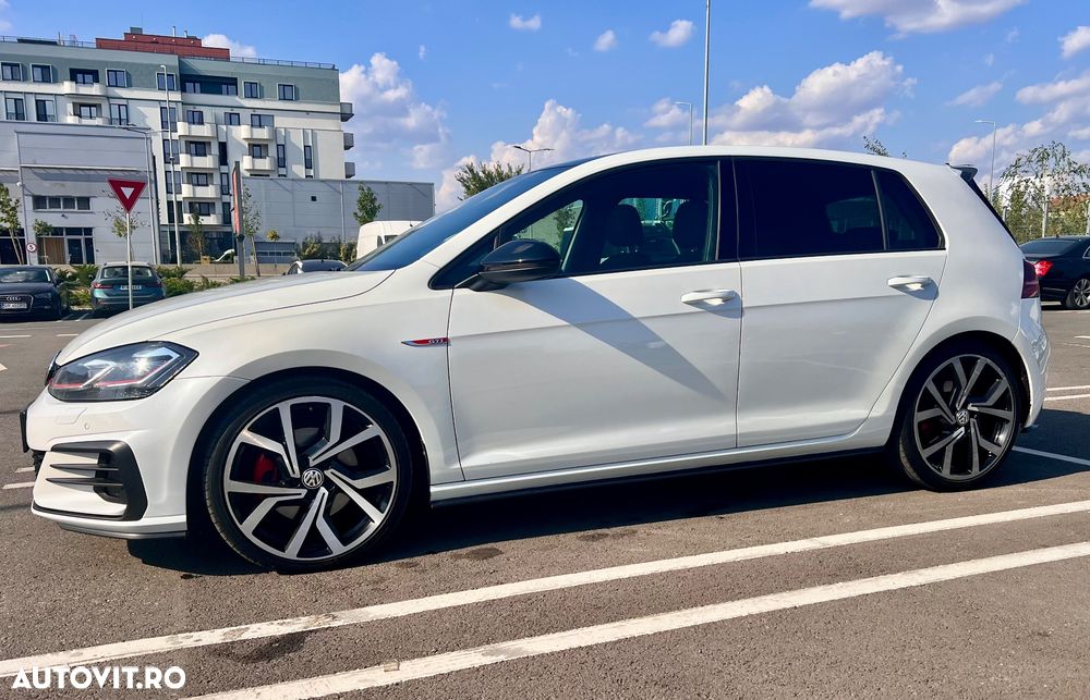 Volkswagen Golf 2.0 TSI DSG GTI - 5