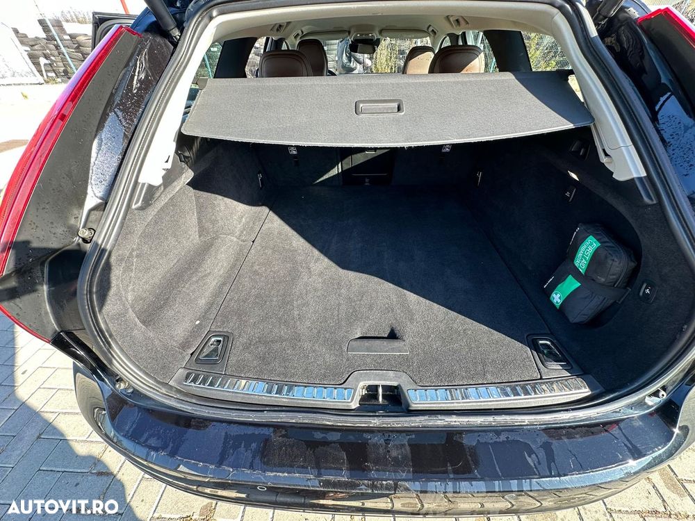 Volvo V90 D3 Geartronic Momentum Pro - 14