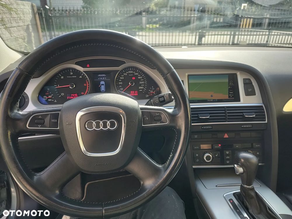 Audi A6 - 12