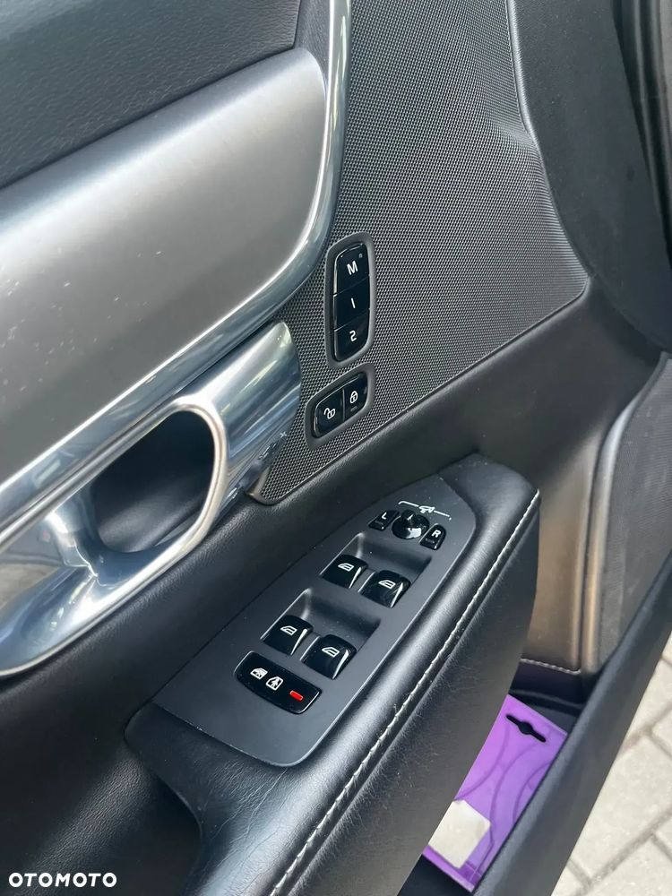 Volvo V90 D4 AWD Momentum - 15