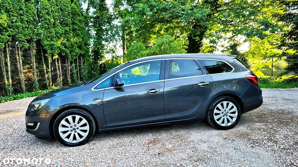 Opel Astra 1.4 Turbo Exklusiv - 23