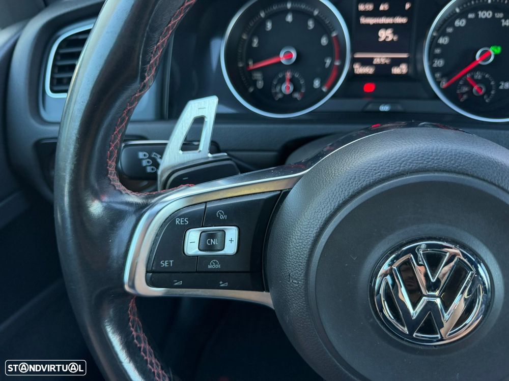 VW Golf 2.0 TSi GTi DSG Performance - 23