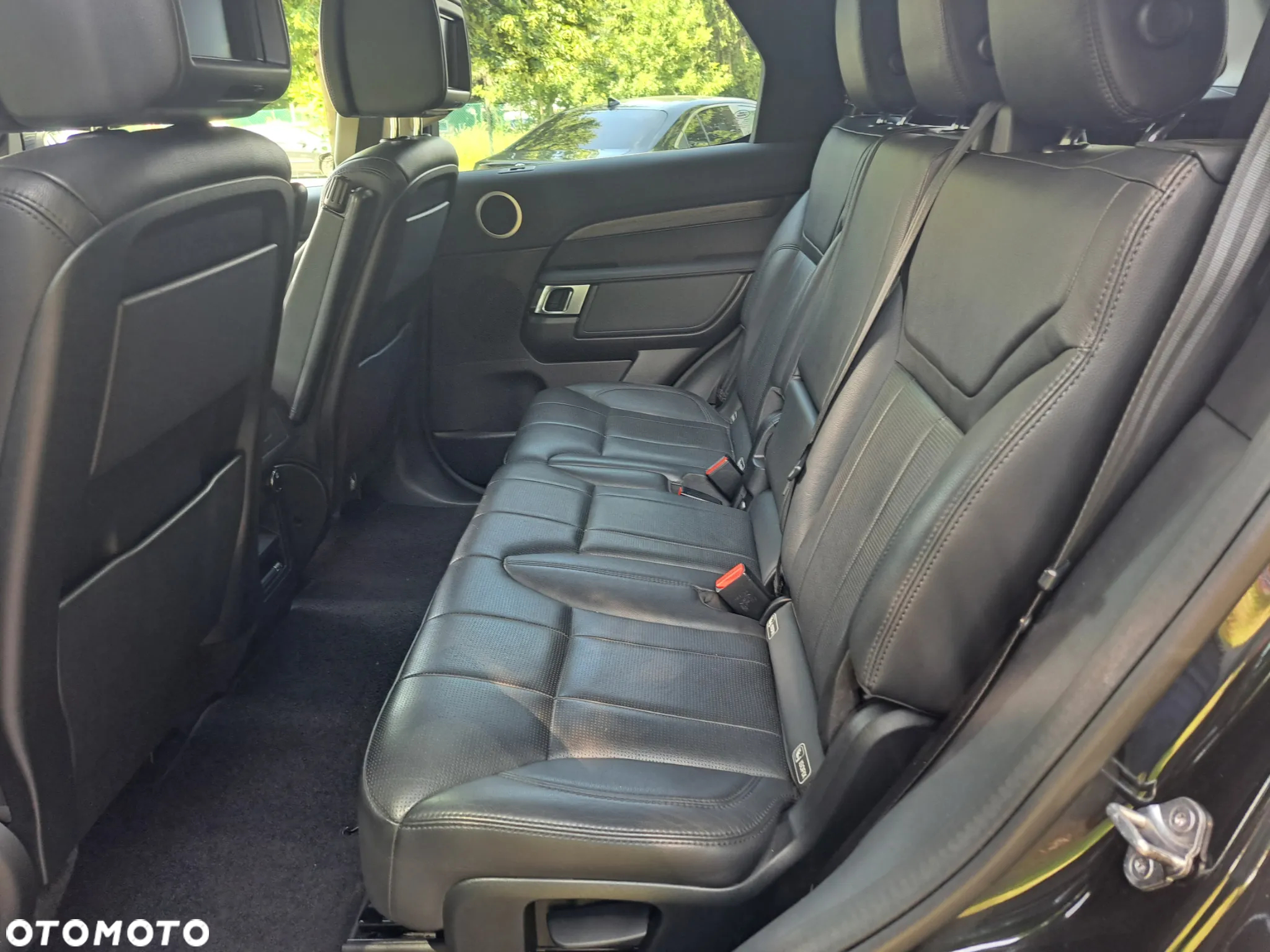 Land Rover Discovery V 2.0 TD4 HSE Luxury - 22