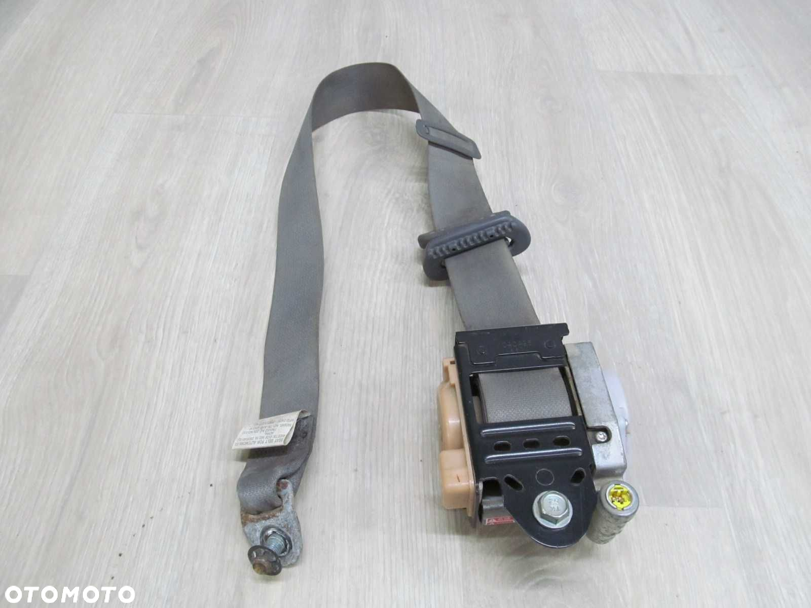 ISUZU N35 N NPR L GRAFTER PAS BEZPIECZENSTWA NAPINACZ C9472N 07-18 - 4