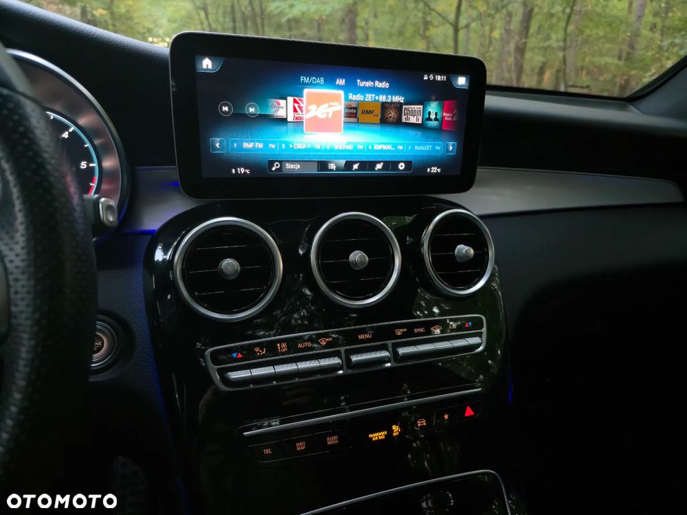 Mercedes-Benz GLC 300 d 4Matic 9G-TRONIC AMG Line - 25
