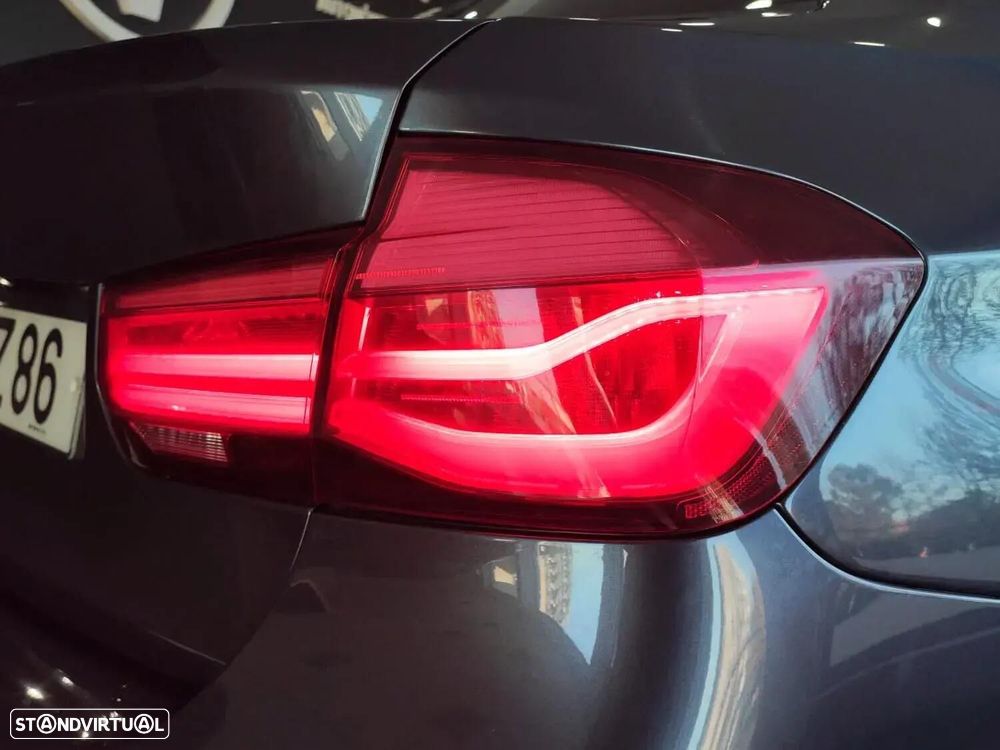 BMW 320 d Auto Pack M - 16