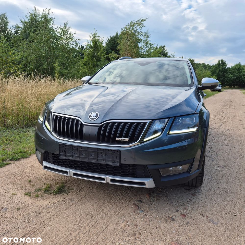 Skoda Octavia 2.0 TDI 4x4 DSG Scout - 9