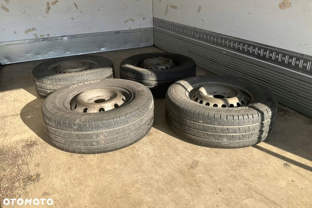 Iveco DAILY 35 3,0 CNG - 10