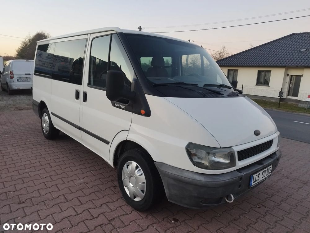 Ford Transit - 1