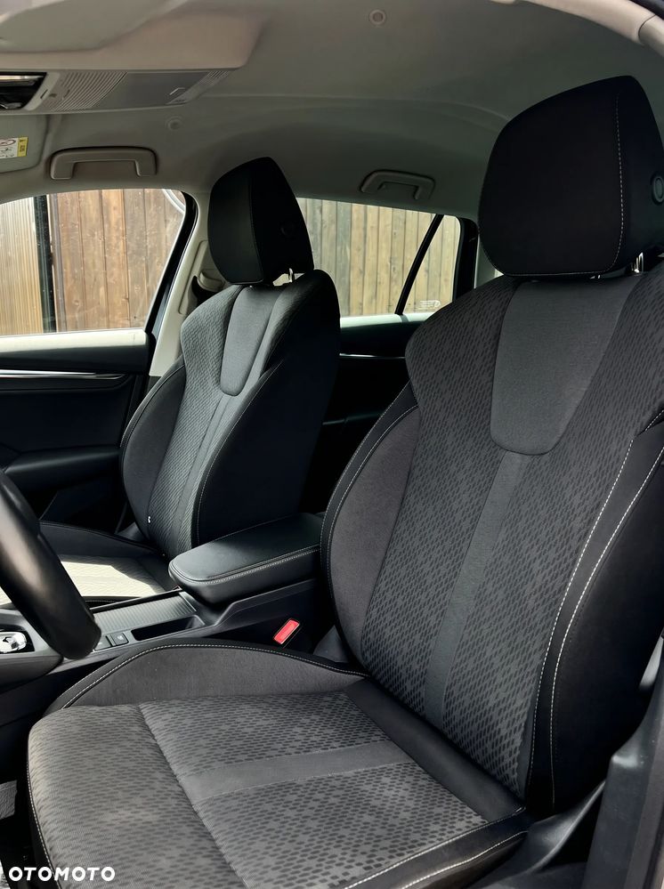 Skoda Octavia 2.0 TDI Style DSG - 6