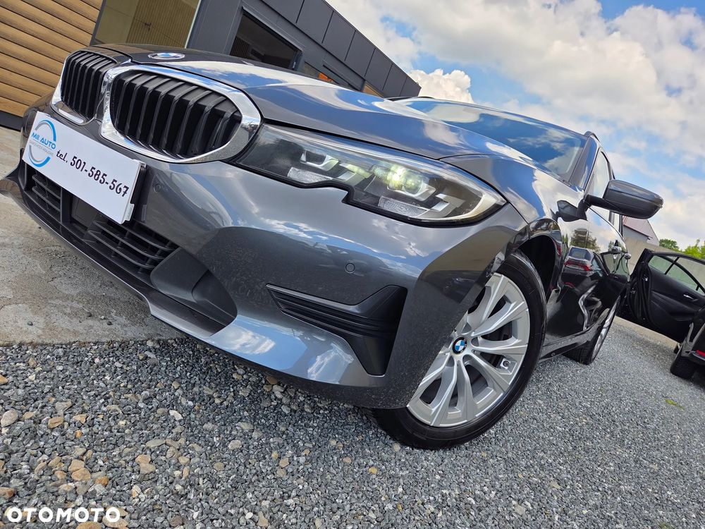 BMW Seria 3 320d xDrive Advantage - 2