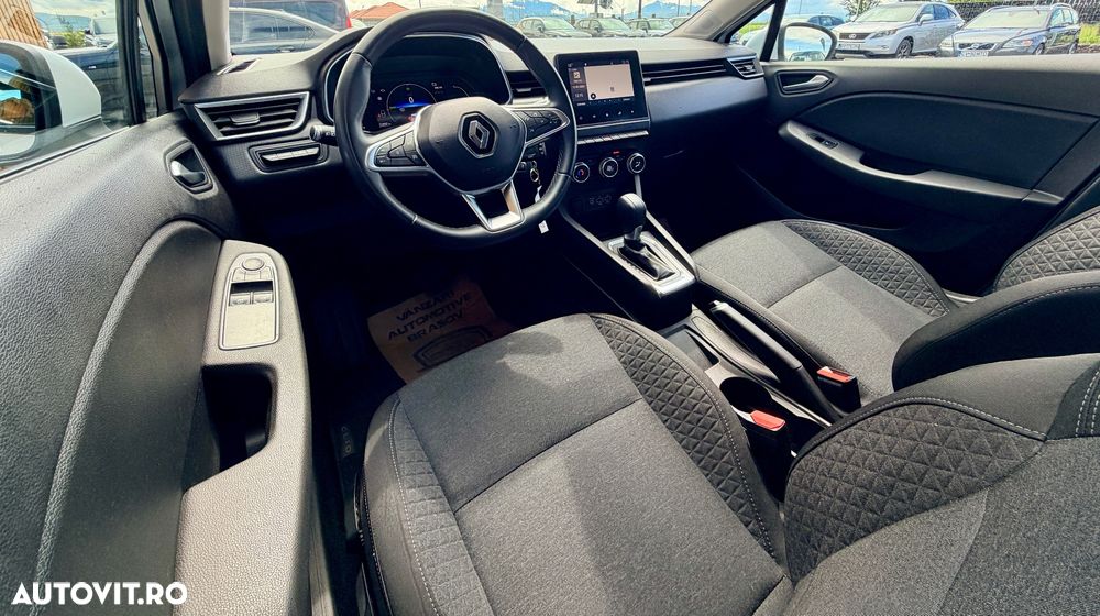 Renault Clio - 12