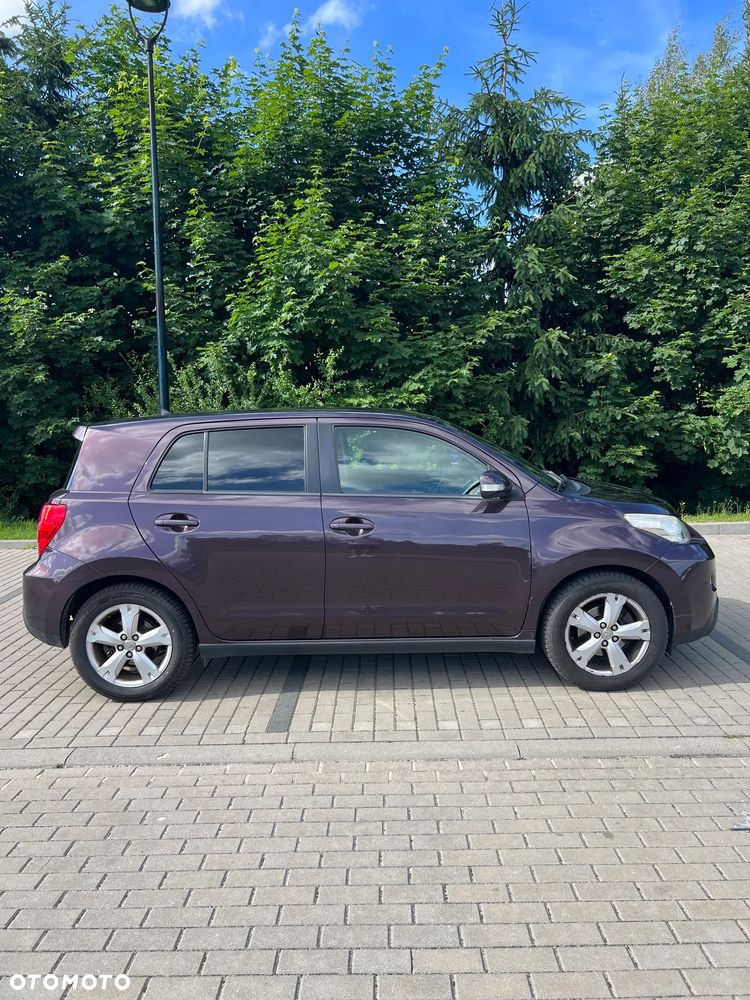 Toyota Urban Cruiser - 9