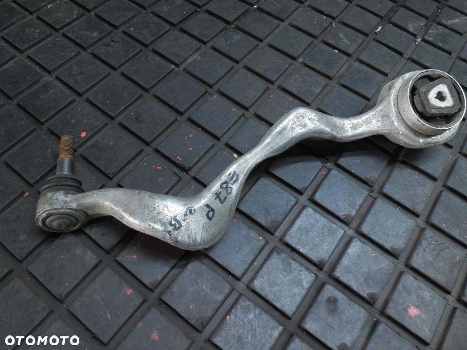 WAHACZ PRZÓD PRZEDNI BMW 1 E81 E87 PRAWY - 1