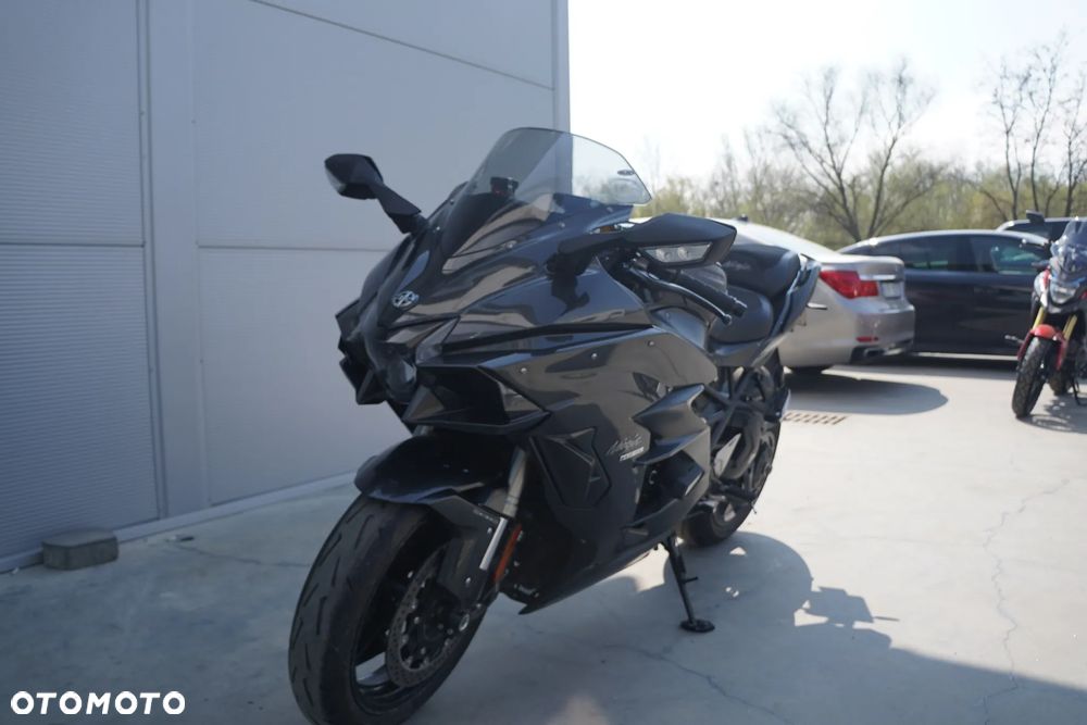Kawasaki Ninja H2 SX - 3