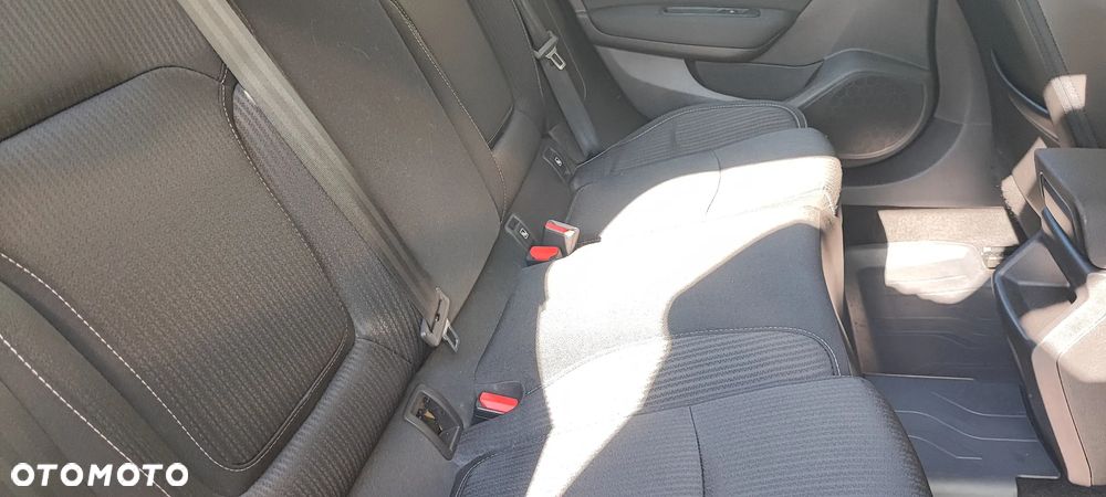 Renault Megane ENERGY TCe 130 EXPERIENCE - 24