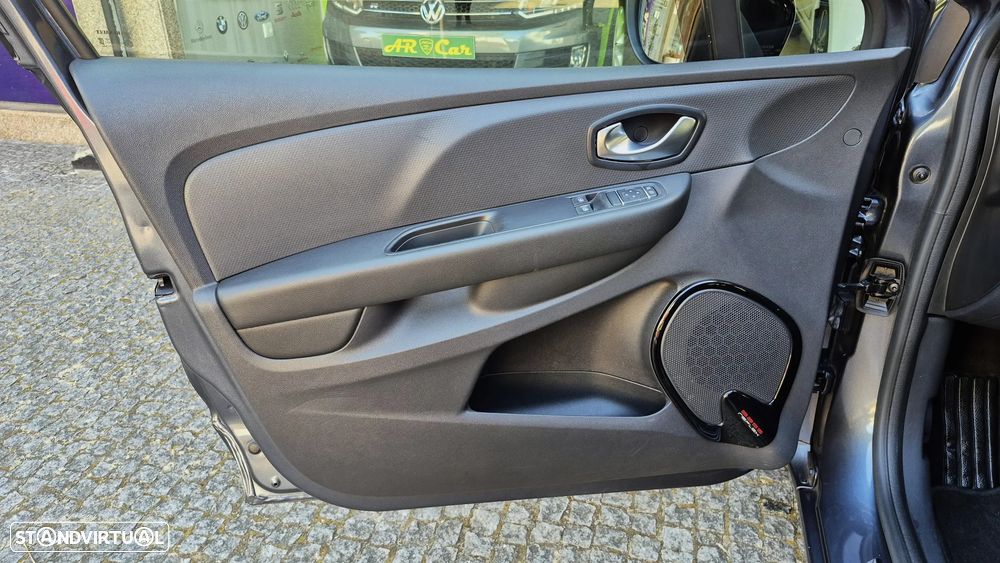 Renault Clio Sport Tourer 0.9 TCe Limited Edition - 18