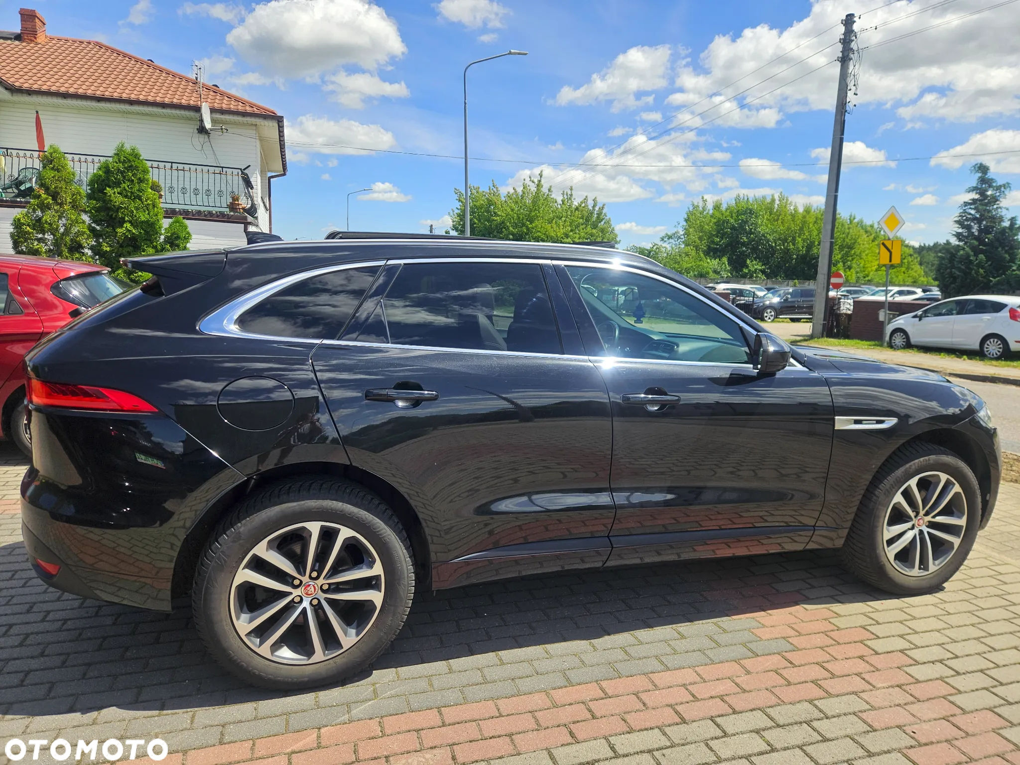 Jaguar F-Pace 2.0 i4D AWD R-Sport - 3