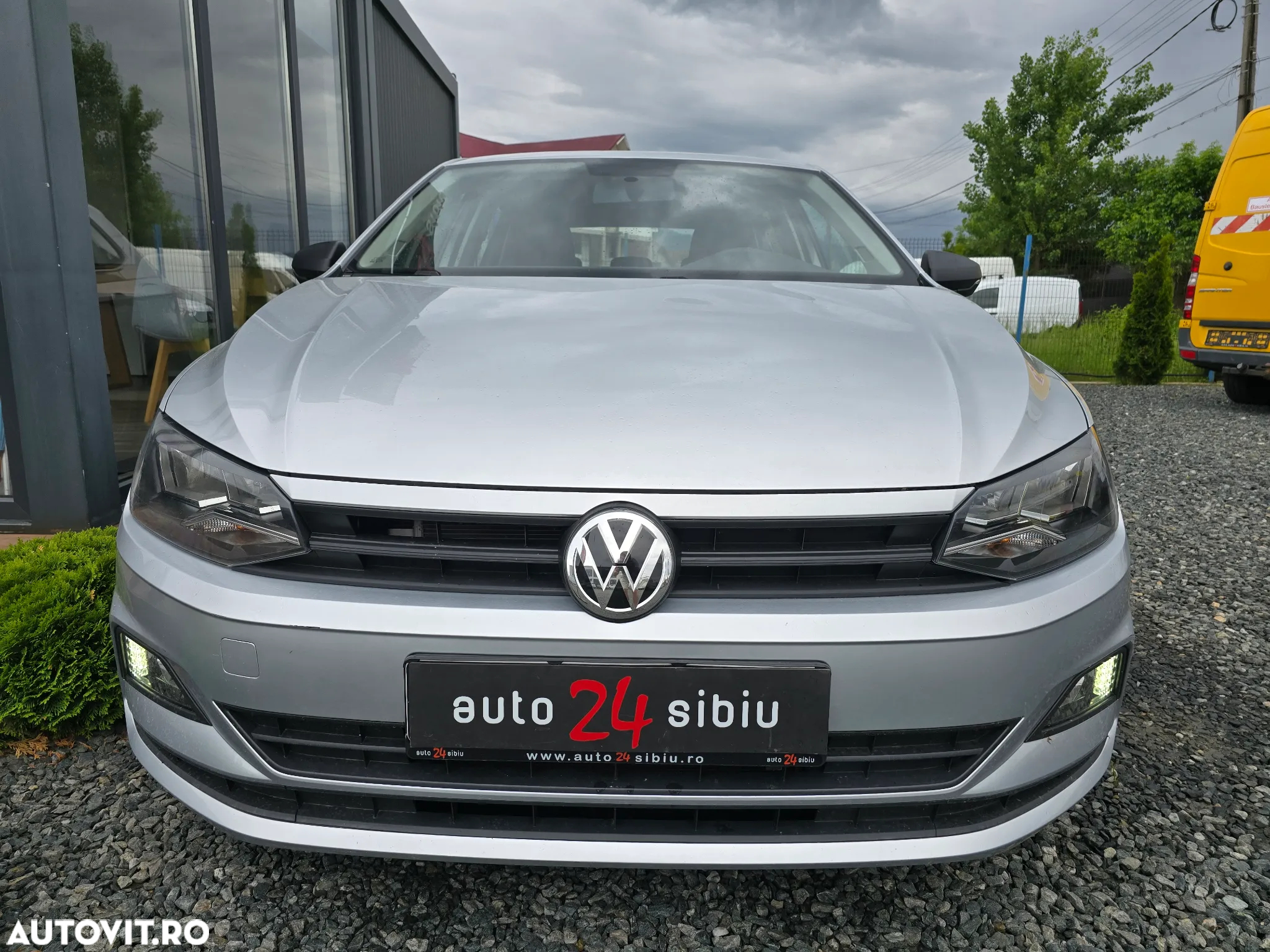 Volkswagen Polo 1.6 TDI Trendline - 2