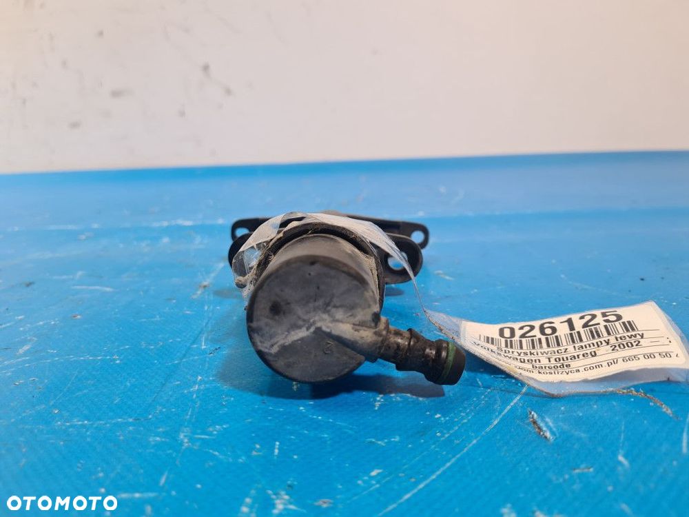 SPRYSKIWACZ LAMPY XENON LEWY VW TOUAREG I - 3