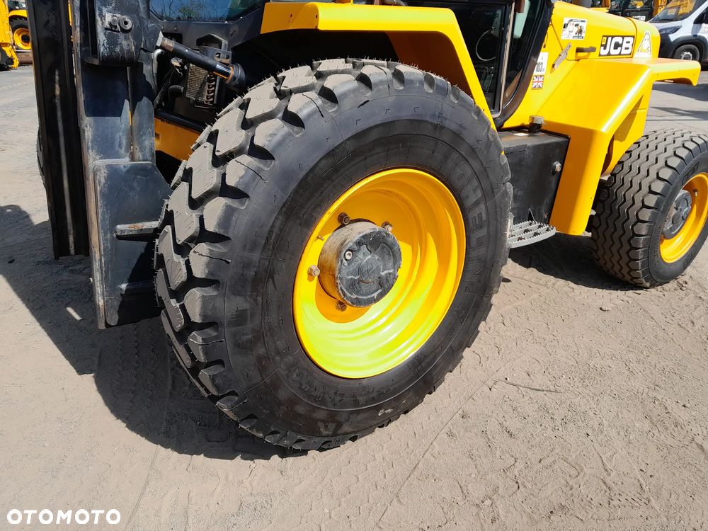 JCB 930-4 940-4 TRIPLEX 4X4 4,5m - 18