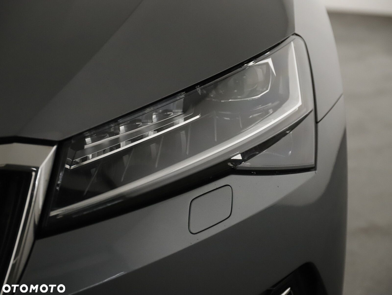 Skoda Superb 2.0 TDI SCR 4x4 Style DSG - 27