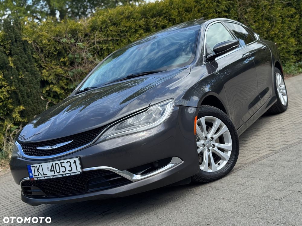 Chrysler 200 - 18