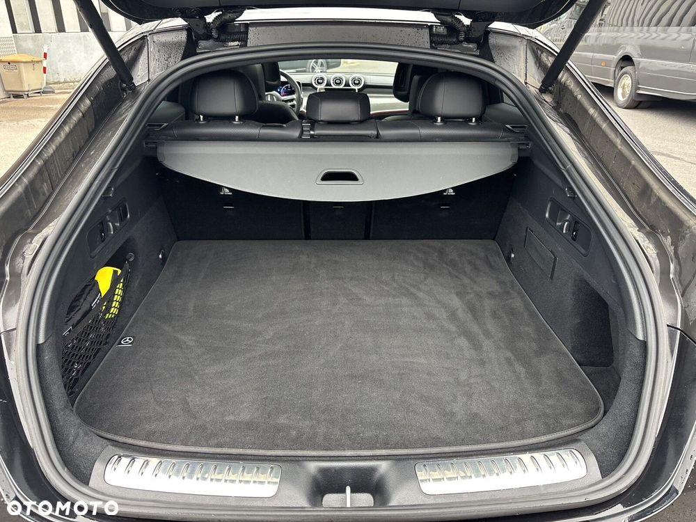 Mercedes-Benz GLC - 27
