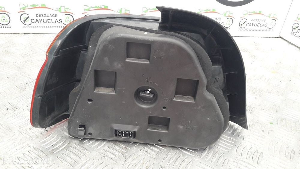 FAROLIM TRASEIRO DIREITO BMW 5 2003 -8358032 - 2