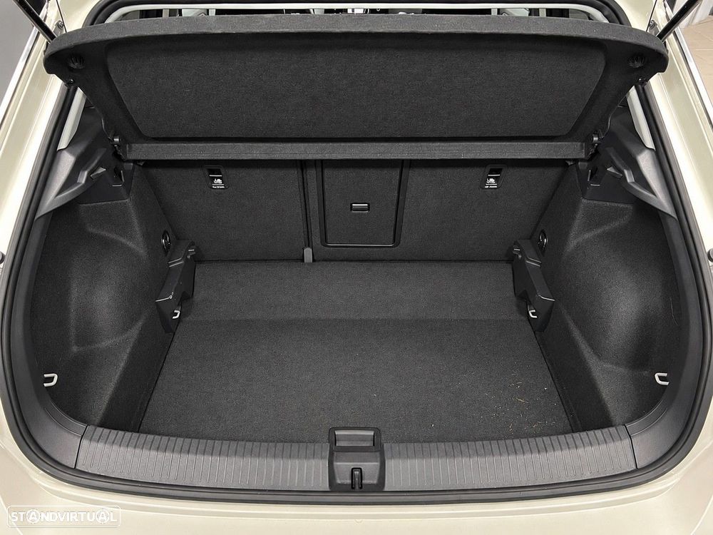 VW T-Roc 1.0 TSI Urban - 24