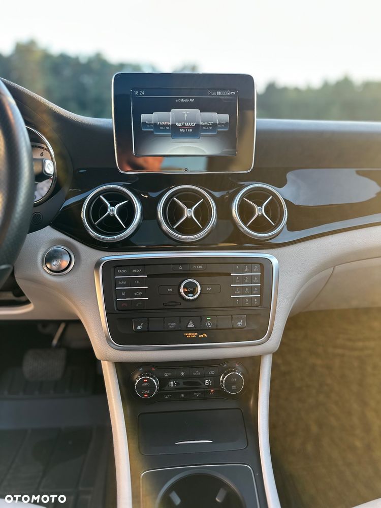 Mercedes-Benz CLA 250 4-Matic Sport - 11