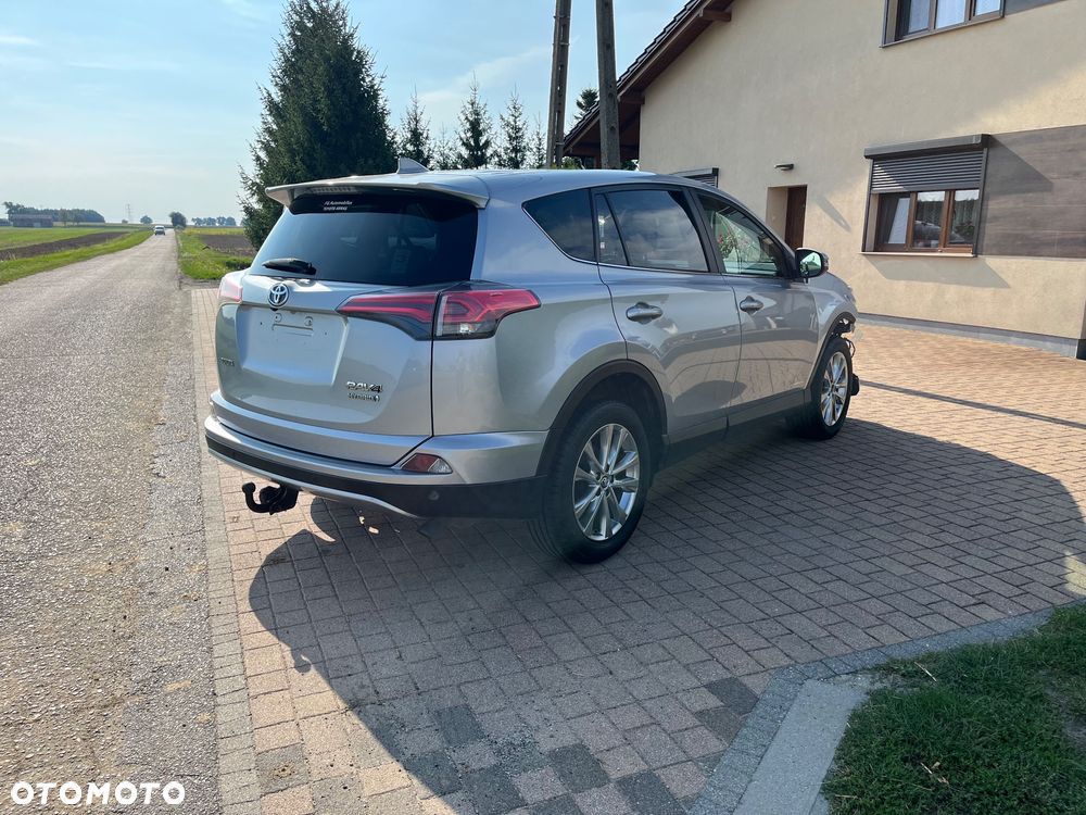 Toyota RAV4 - 12
