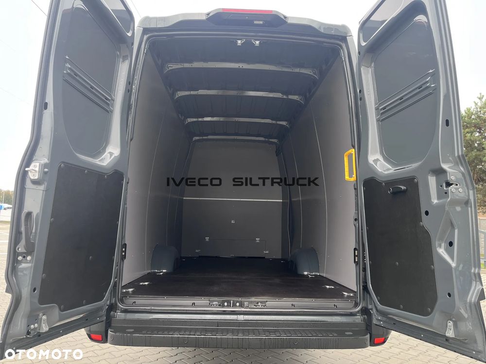Iveco Daily - 18