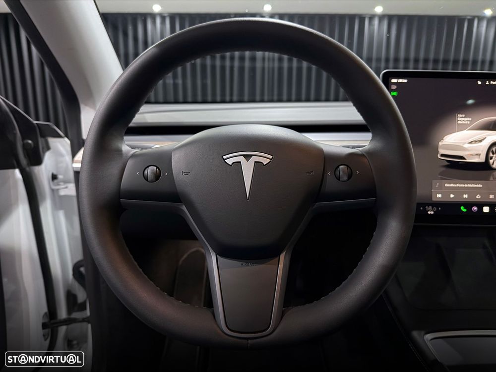 Tesla Model Y Standard - 19
