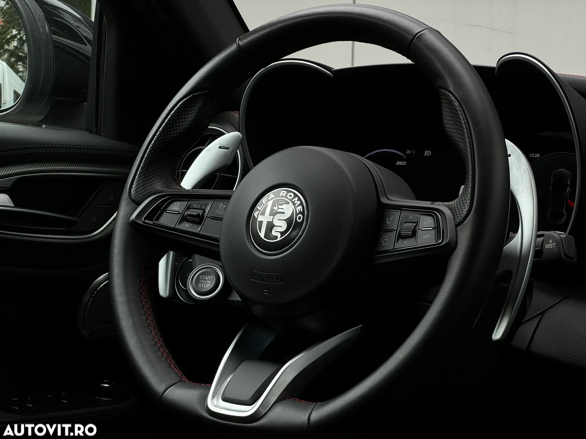 Alfa Romeo Giulia 2.0 Turbo 16V AT8-Q4 Competizione - 20