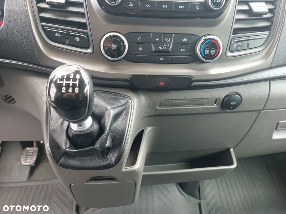 Ford Transit 130KM Kontener Izoterma Winda 750kg - 20