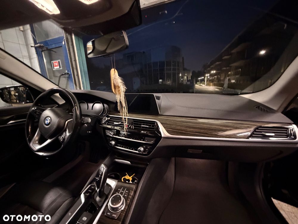 BMW Seria 5 520d Luxury Line sport - 23
